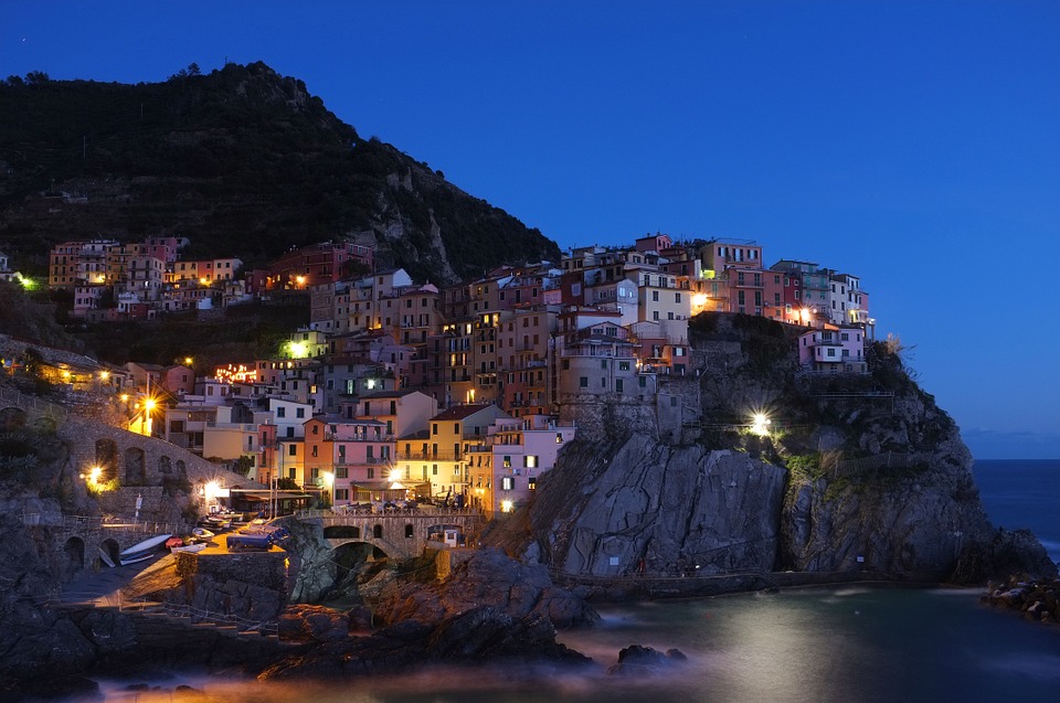 cinque-terre-828614_960_720.jpg