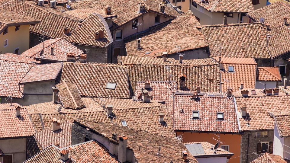 roofs-919460_960_720.jpg